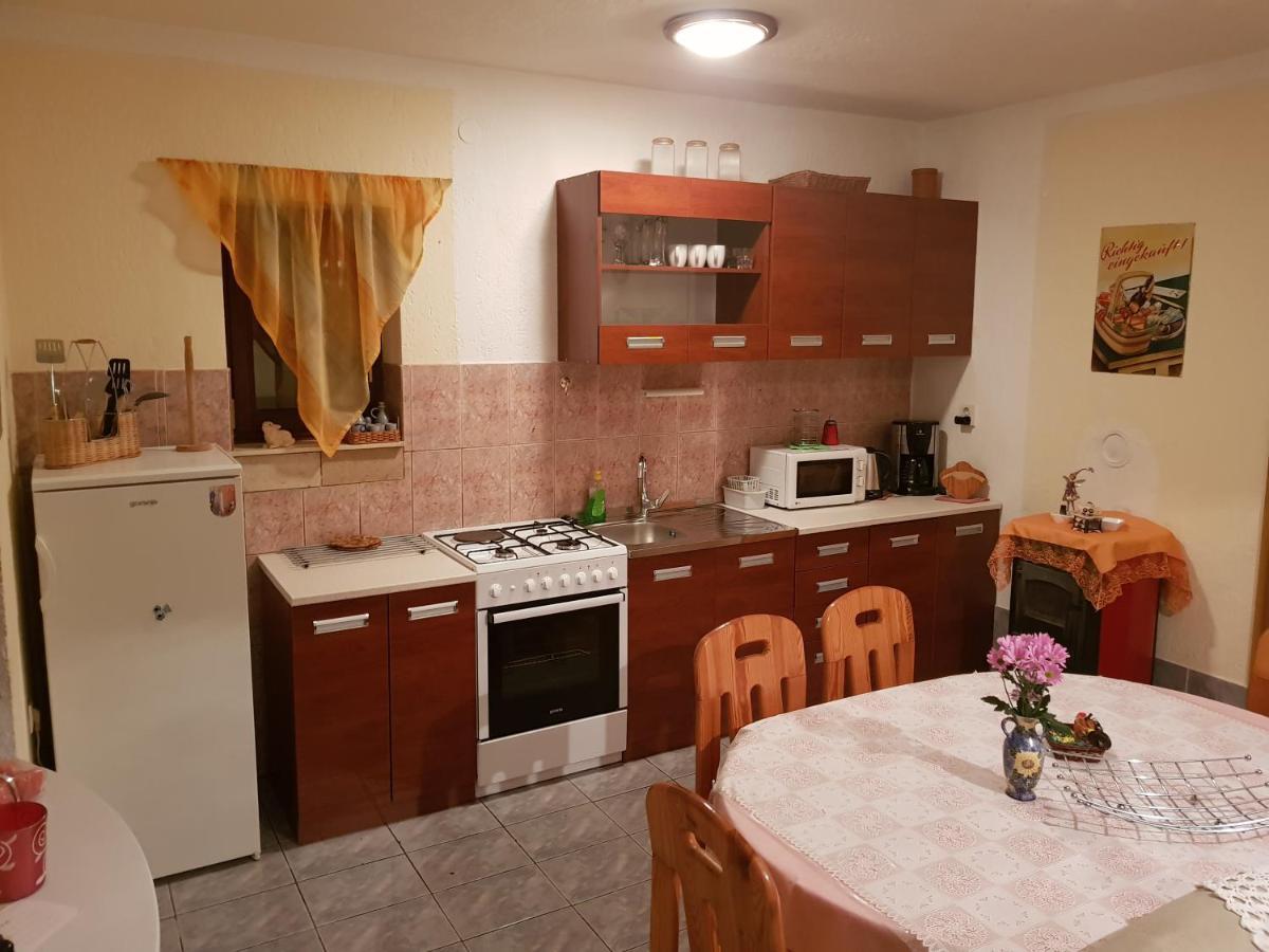 Apartments Varga セニ エクステリア 写真