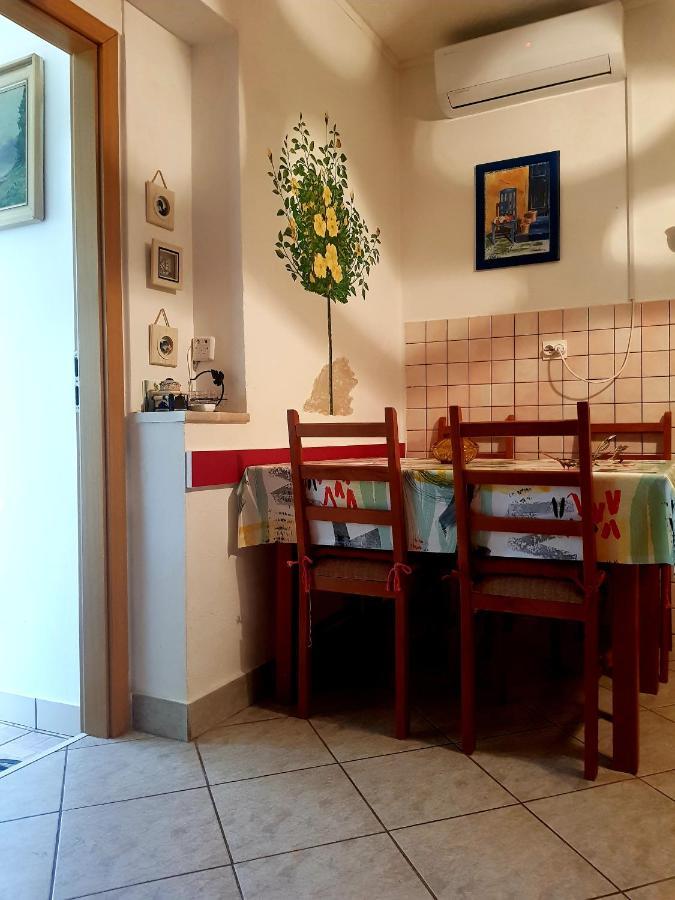 Apartments Varga セニ エクステリア 写真