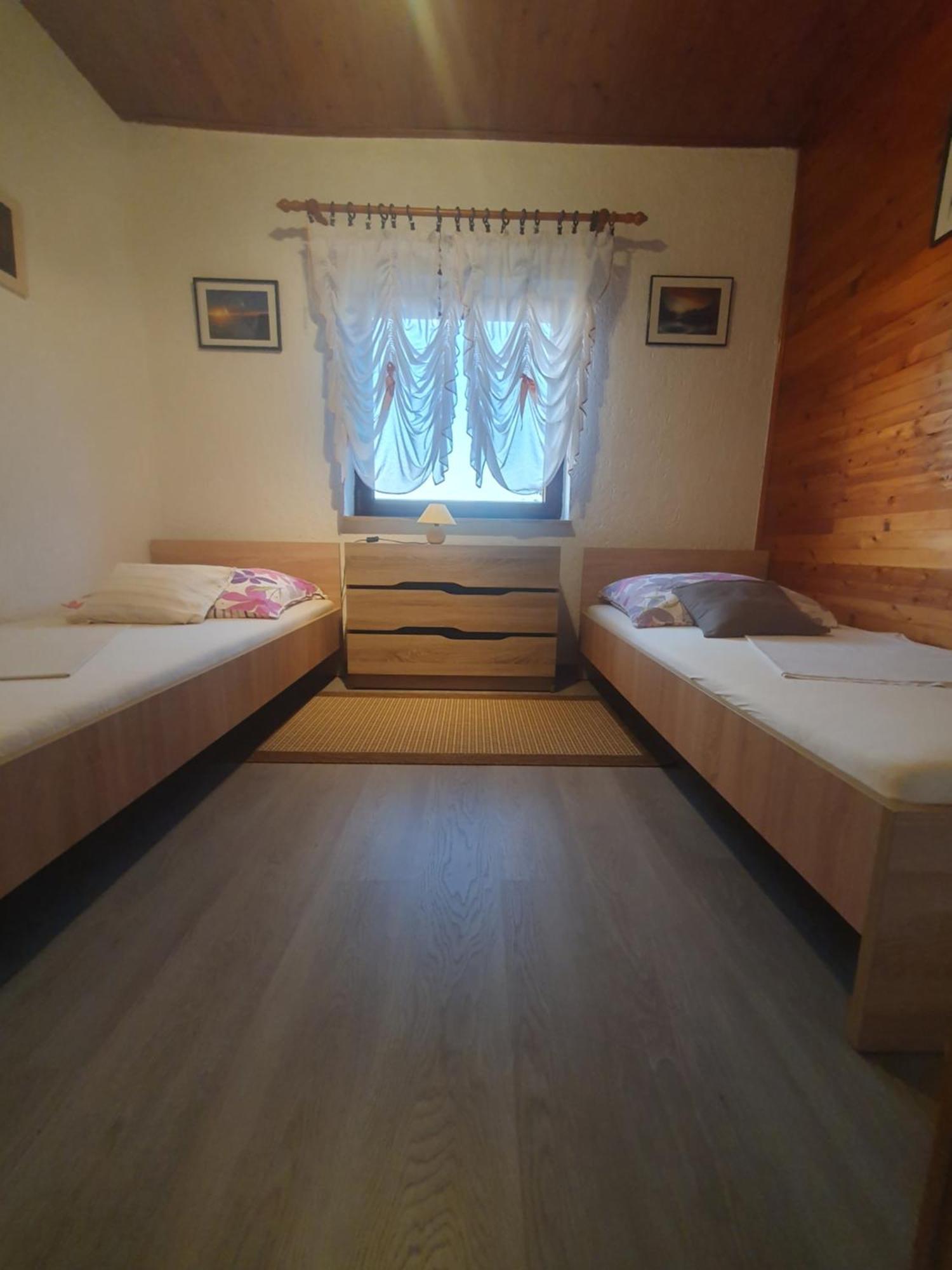 Apartments Varga セニ エクステリア 写真